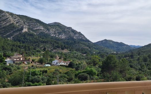 Beautiful villa with amazing mountain views in Pedreguer