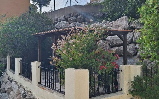 Beautiful villa with amazing mountain views in Pedreguer